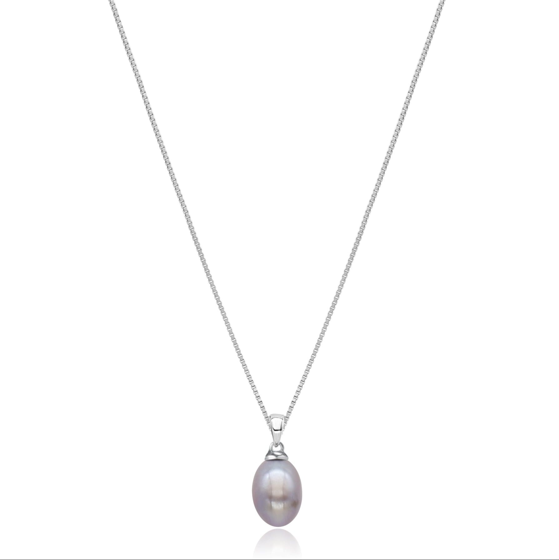 Essential Pearl Necklace