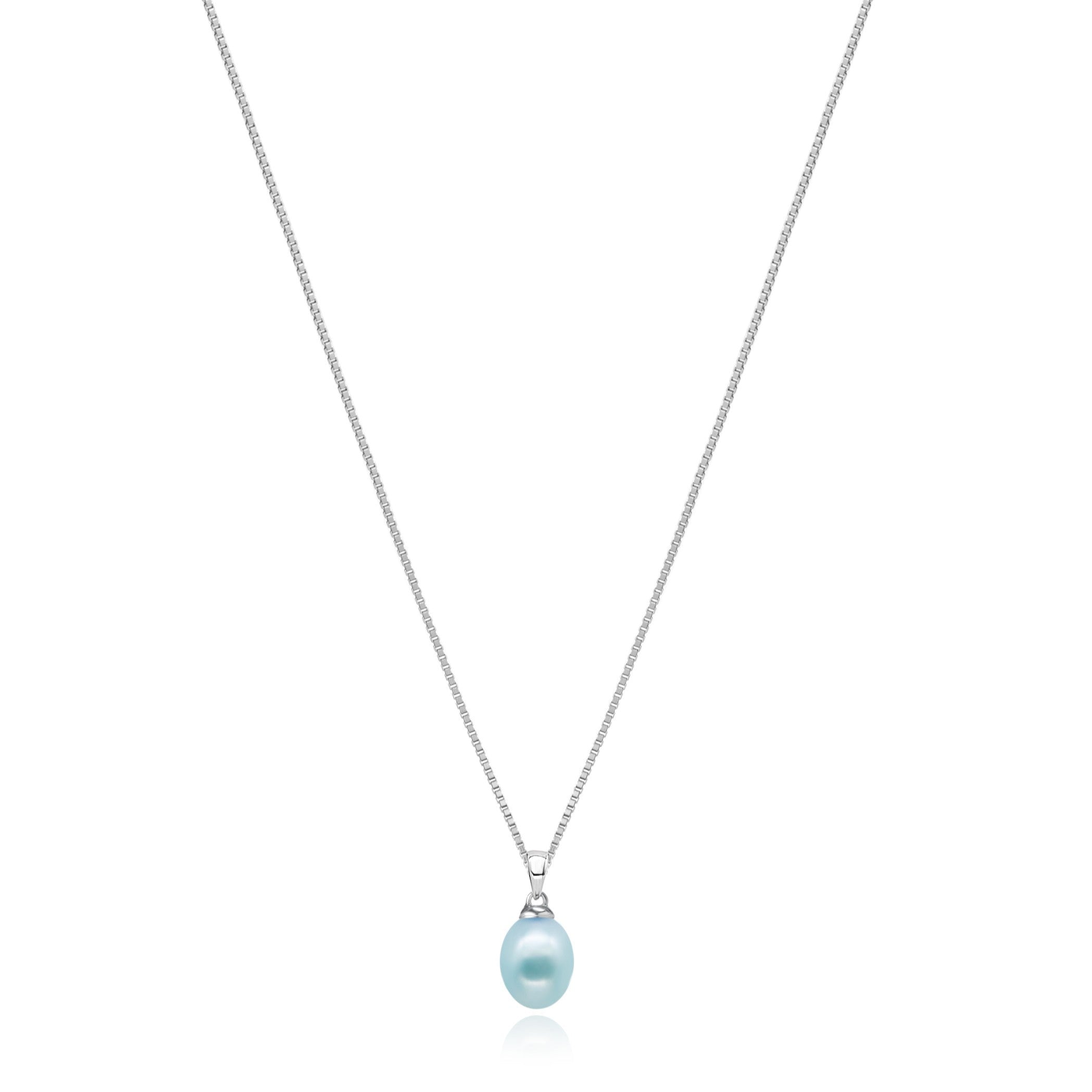 Essential Pearl Necklace